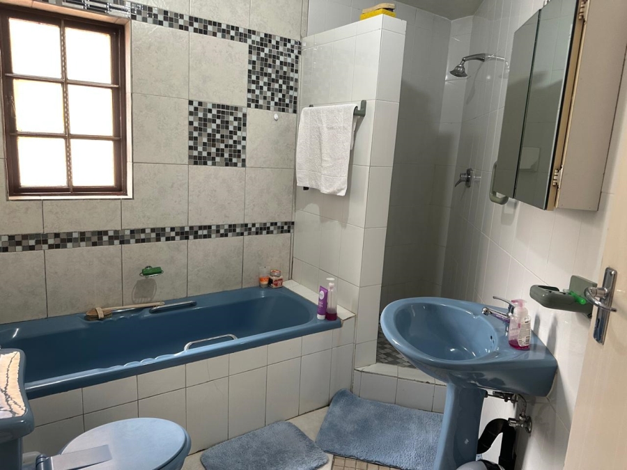 9 Bedroom Property for Sale in Safari Gardens North West